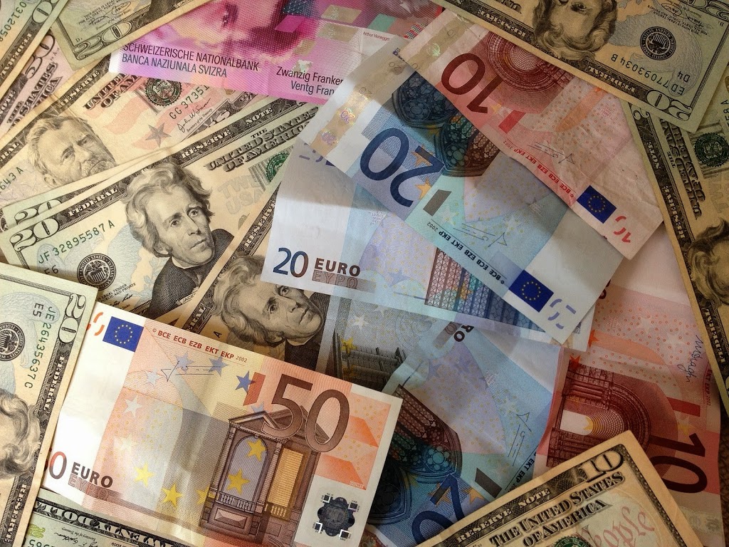 Convert U.S. Dollar to Euro (USD to EUR)