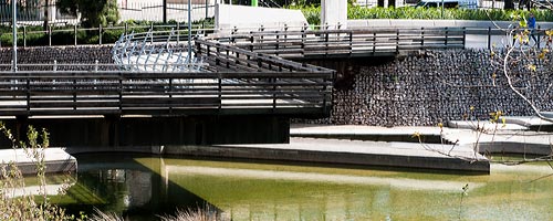 Sightseeing Barcelona: The foot bridge at Diagonal Mar Park.